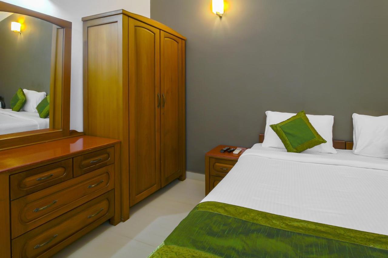 Treebo Trip La Portuguesa Hotel Candolim Ngoại thất bức ảnh