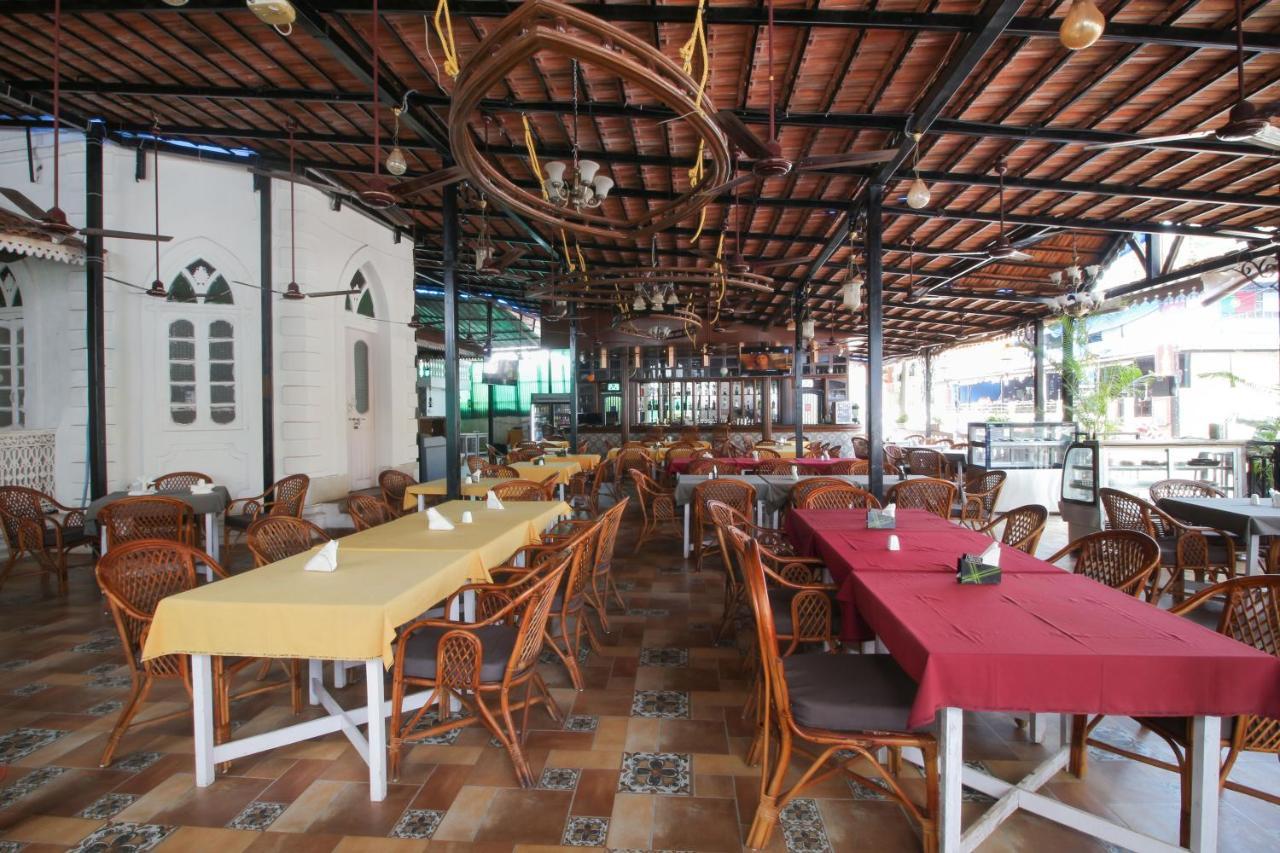 Treebo Trip La Portuguesa Hotel Candolim Ngoại thất bức ảnh